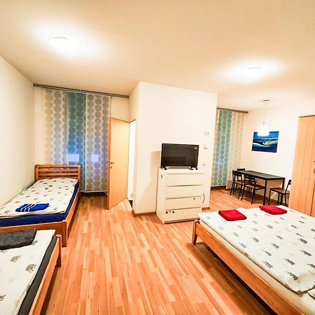 Youth Hostel Service Wina Bagian luar foto