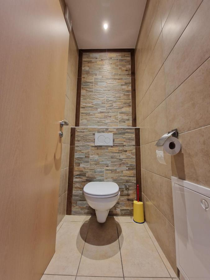 Youth Hostel Service Wina Bagian luar foto