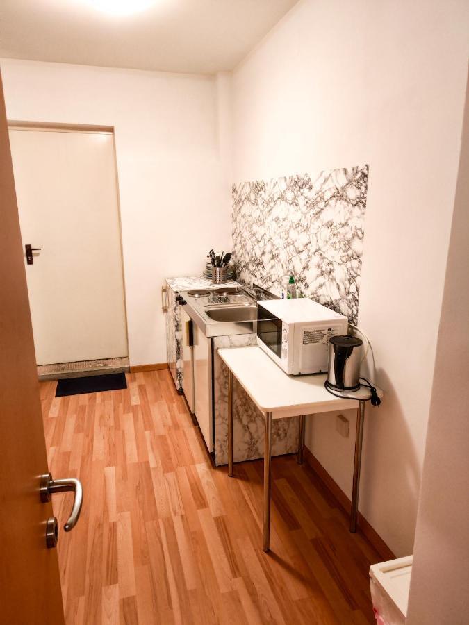 Youth Hostel Service Wina Bagian luar foto
