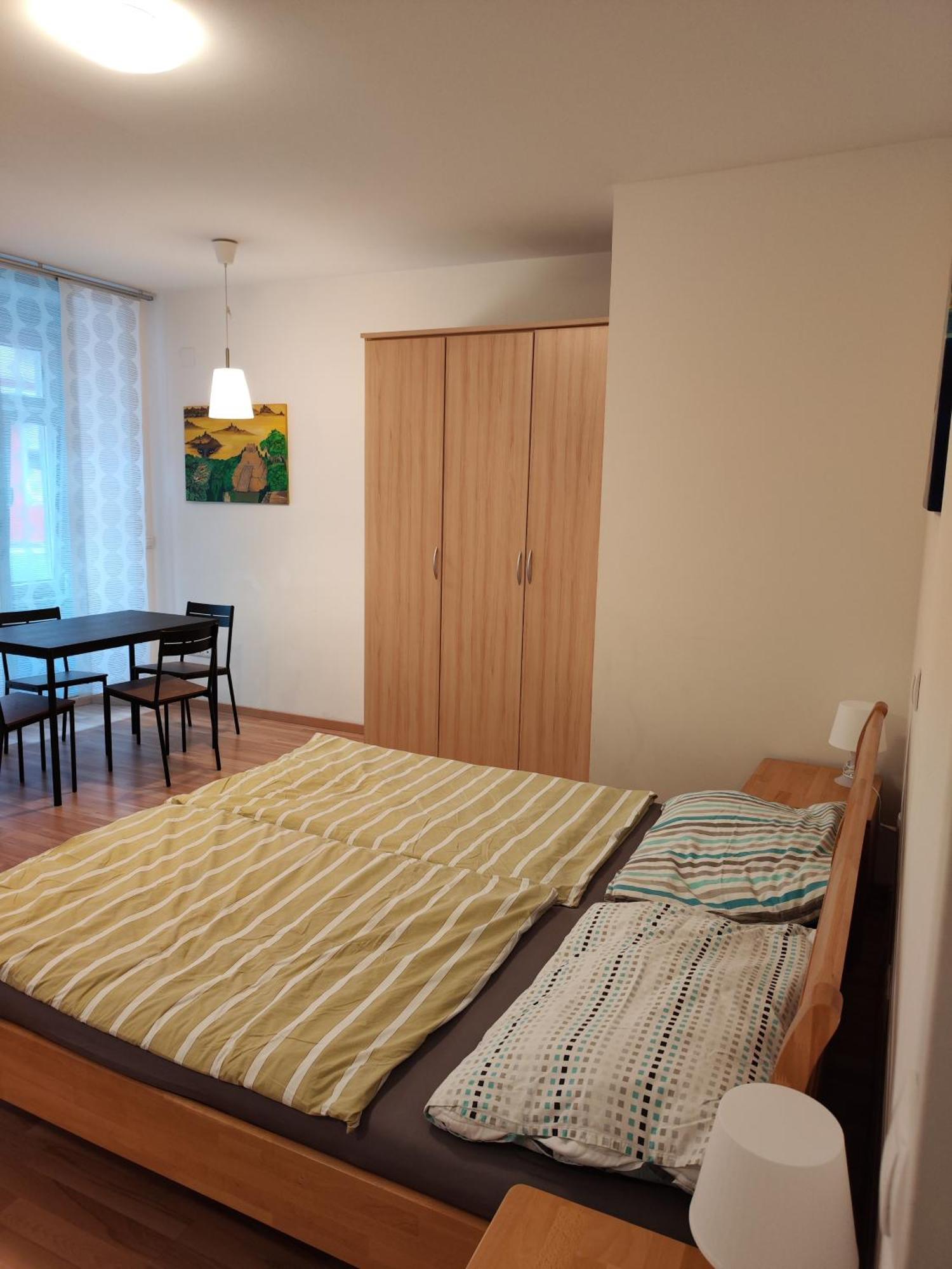 Youth Hostel Service Wina Bagian luar foto