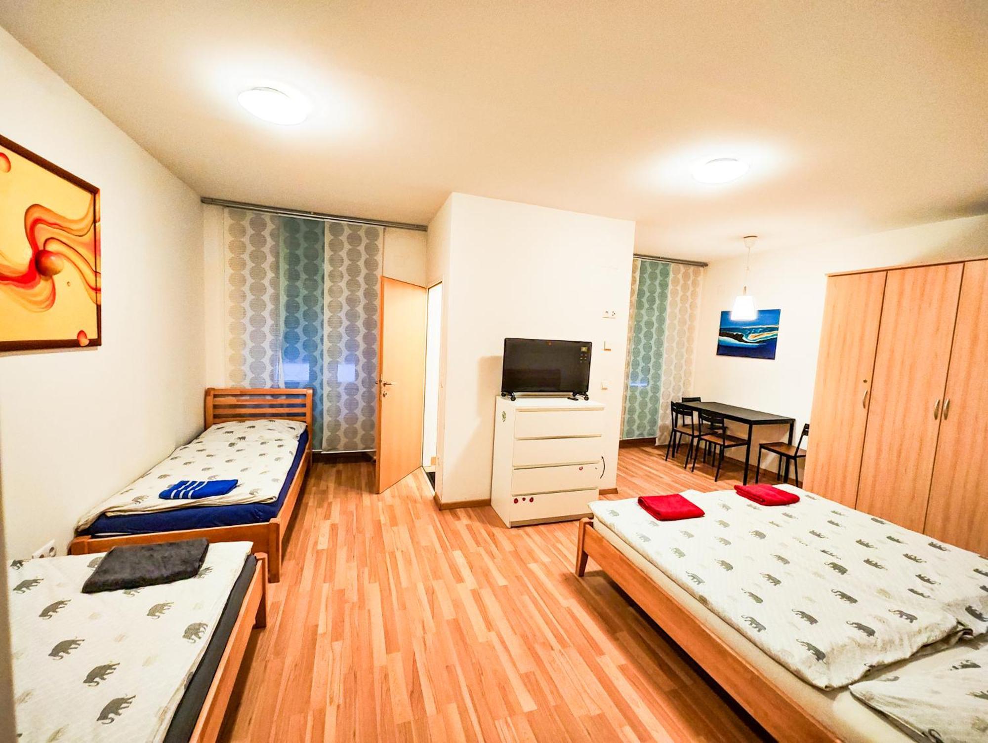 Youth Hostel Service Wina Bagian luar foto